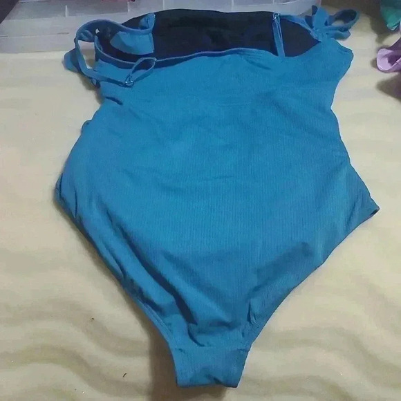 ☆☆☆Swimsuit one piece - Picture 7 of 8